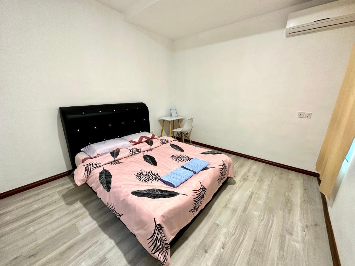 Springfield 3-Storey Cheerful Townhouse #Yoyo Homestay Sandakan Ngoại thất bức ảnh