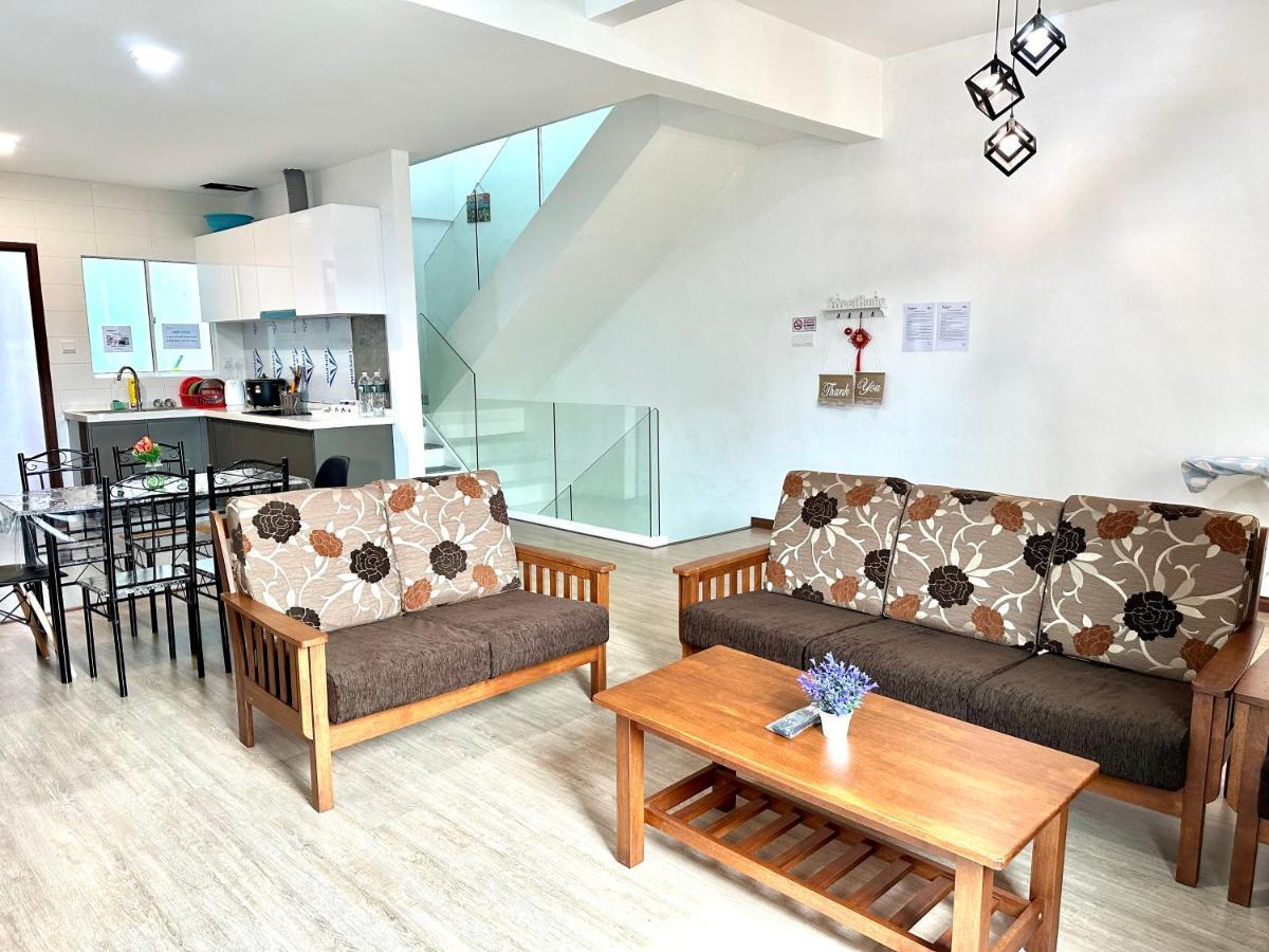 Springfield 3-Storey Cheerful Townhouse #Yoyo Homestay Sandakan Ngoại thất bức ảnh